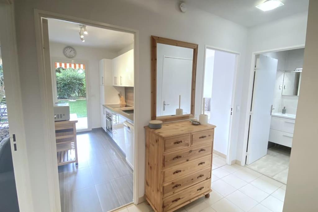 Rabiac - Charming 1 Bedroom With Private Garden 昂蒂布 外观 照片